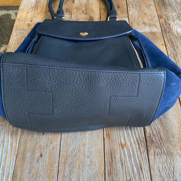 Tory Burch Black Leather Large Half Moon Satchel Purse - Picture 3 of 12